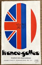 France v Wales rugby programme 27 March 1971. Welsh 5 Nations Grand Slam. Rare.