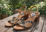 Vintage 90s Leonardo di Vinci Italian Woven Leather Sandals EU 37 Tan Black...