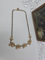 1960s Rhinestone Leaf Necklace 17" Adjustable Gold Tone Statement Piece (JN)