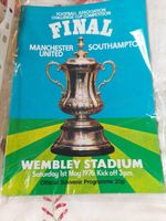MANCHESTER UNITED V SOUTHAMPTON ~ FA CUP FINAL 1976 (8) ( LU)