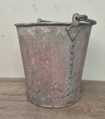 VINTAGE GALVANISED FIRE BUCKET RIVETS GOOD SIZE PLANTER KINDLING SHABBY CHIC 