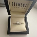 ELEMENT Bespoke Lab-Grown Round Diamond Ring IGI D VS2 Ex Cut WG B