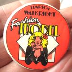 TIMPSON WALKRIGHT SHOES VINTAGE 1970s fashion model promotional 45mm pin BADGE