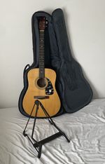 Fender Dg-4 Classic Accoustic Guitar NewCondition with backpackCase&Stand