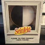 SEINFELD Look to the Cookie Vinyl Figure Black & White Cookie figurine