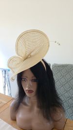 Elegant  Light Gold Fascinator/Hat for Formal Occasions Wedding, Racing