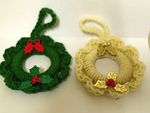 Handmade Yarn Christmas Wreath Hanging Decorations Set of 2 Green & Beige