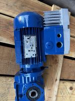 SEW EURODRIVE SA37/T DRN80 MOTOR GEARBOX AND MOVIMOT INVERTER 