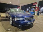 Audi S8 D2