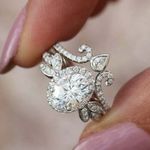 Oval Cut 3.10Ct Diamond 14k White Gold Halo Engagement Ring Set Simulated Size 6