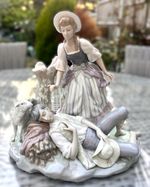 Lladro 4760 Rest in the Country Vintage Porcelain Figurine - EXCEPTIONALLY RARE!