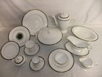 Royal Worcester Carina - vintage 1992 fine bone china tableware - 8B6A #