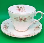 Duchess Bone China England Glen 316 Floral Tea Cup & Saucer Set Gold Trim