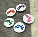Coldplay "LOVE" Pin-Back Badges/Pins Set of 5 Multicolour - Official!