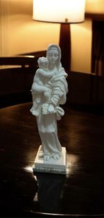 Arnaldo Giannelli Madonna & Child 27cm / 10.6in Alabaster Marble Base Marked