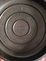 Griswold No 9 Cast Iron Self Basting Skillet Cover 1099a