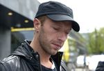 Coldplay Unsigned photo - British rock band - Donation to Cancer Charity *1571