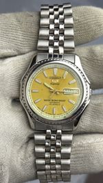 Vintage Seiko 5 Superior Automatic Men's Watch Day-Date Japan