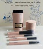 GUCCI BEAUTY Makeup Mini 4 Pc Brushes w/ Case Travel Set PINK
