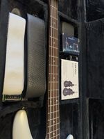 Ibanez SR 300EB, Hard Case (Clearwater), Wireless System (Lekato). Accessories.