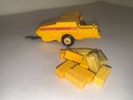 Britains Farm New Holland 940 Square Hay Baler & Bales 1:32 Model 9556 1985 VGC