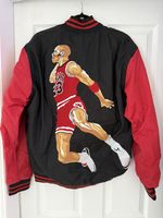 Vintage Starter NBA Chicago Bulls Jacket. Michael Jordan #23 Graphic. Medium