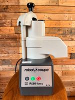 Robot Coupe R301 Ultra D Combination Food Processor + Veg Prep Attachment + 4 Di