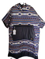 New Passenger wild Insulated Changing Robe / Poncho -X-Large. Unisex