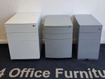 Mobile pedestals in wood or metal various colours