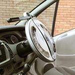 SMALL SILVER DISKLOK CAR STEERING WHEEL SECURITY AUTO LOCK ANTI THEFT CLAMP RHD