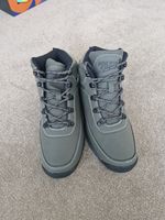 henley boots brand new