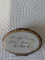 Limoges France Small Pill Box/Trinket Box, Decor main