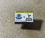 2004/05 EVERTON v SPURS ENAMEL FOOTBALL BADGE POSTFREE