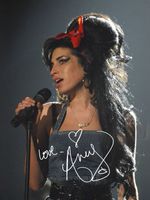 Amy Winehouse Signed Autograph 6X4 PHOTO Pre Print Music