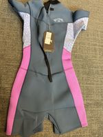 Brand New Ladies Billabong Size 10 Euro Blue Floral Short Sleeve Shorty Wetsuit