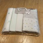 4 piece Mothercare cot/cot bed bedding set coverlet fitted sheets