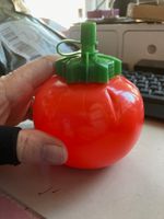 Vintage Retro Style Kitsch Tomato Ketchup Sauce Dispenser Squeezy Bottle