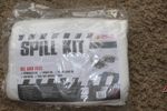Fuel and Oil Spill Kit 20Ltr Hydraulic Oil, Engine Oil-Lubricating Oil- Solvents