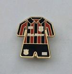 PORTSMOUTH 1995-1997 VINTAGE AWAY KIT PIN BADGE