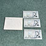 Old Five £5 Pound Note with a consecutive numbers 35U 306741,42,43. 3pieces