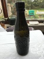 The Midland Bottling Co Old Hill Staffs green mineral soda bottle c1890-1920