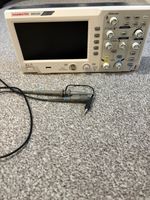 Hanmatek DOS1102 Digital oscilloscope with 2 Channels, Screen 7 inch & 110mhz