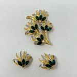 Vintage Alice Caviness Emerald Rhinestone Brooch & Clip Earrings Set Gold Tone