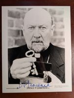 Genuine hand signed 10X8 photograph of Donald Pleasence.