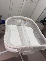 Halo Twin Bassinest Twin Bassinet with 2 Mattresses Excellent Condition Collect