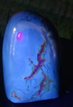 #2,  BEAUTIFUL SUMATRAN AMBER 50G, BLUE /BROWN/RED DISPLAY PIECE uv reactive