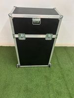 Used flight case on wheels H1050mm, W640mm, D370mm
