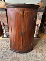 Georgian Mahogany Corner Cupboard – Inlaid Doors, Brass Lock, H Hinges – Antique