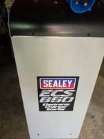 Sealey ECS650 12/24V Electronic Charger Maintainer/Starter 100/650A