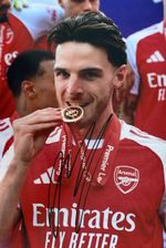Declan Rice Hand Signed Arsenal Champions 2026 NEW 12x8 Photo PSA Approved, COA